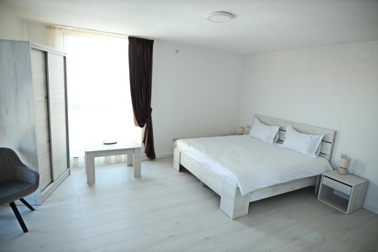 Casa Vys Apartment Pitesti Exterior photo